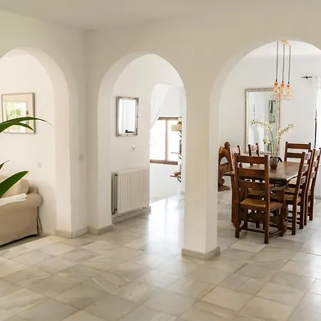 With Private Pool & Large Private Garden * Нерха